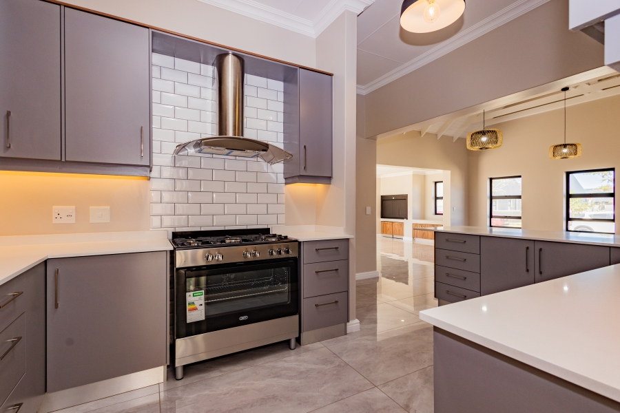 3 Bedroom Property for Sale in Altona Western Cape